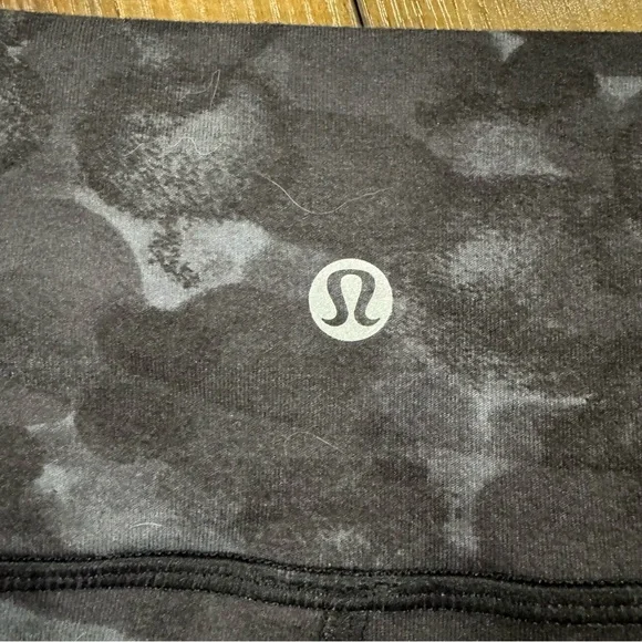 Lululemon Boogie Short - Picture 3 of 4